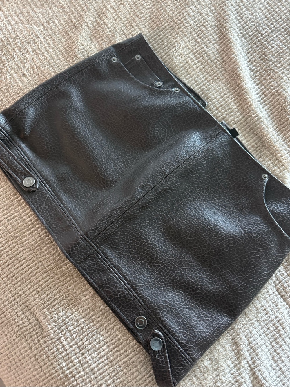 H&M Dark Brown Women's Skirt with Button and Zipper